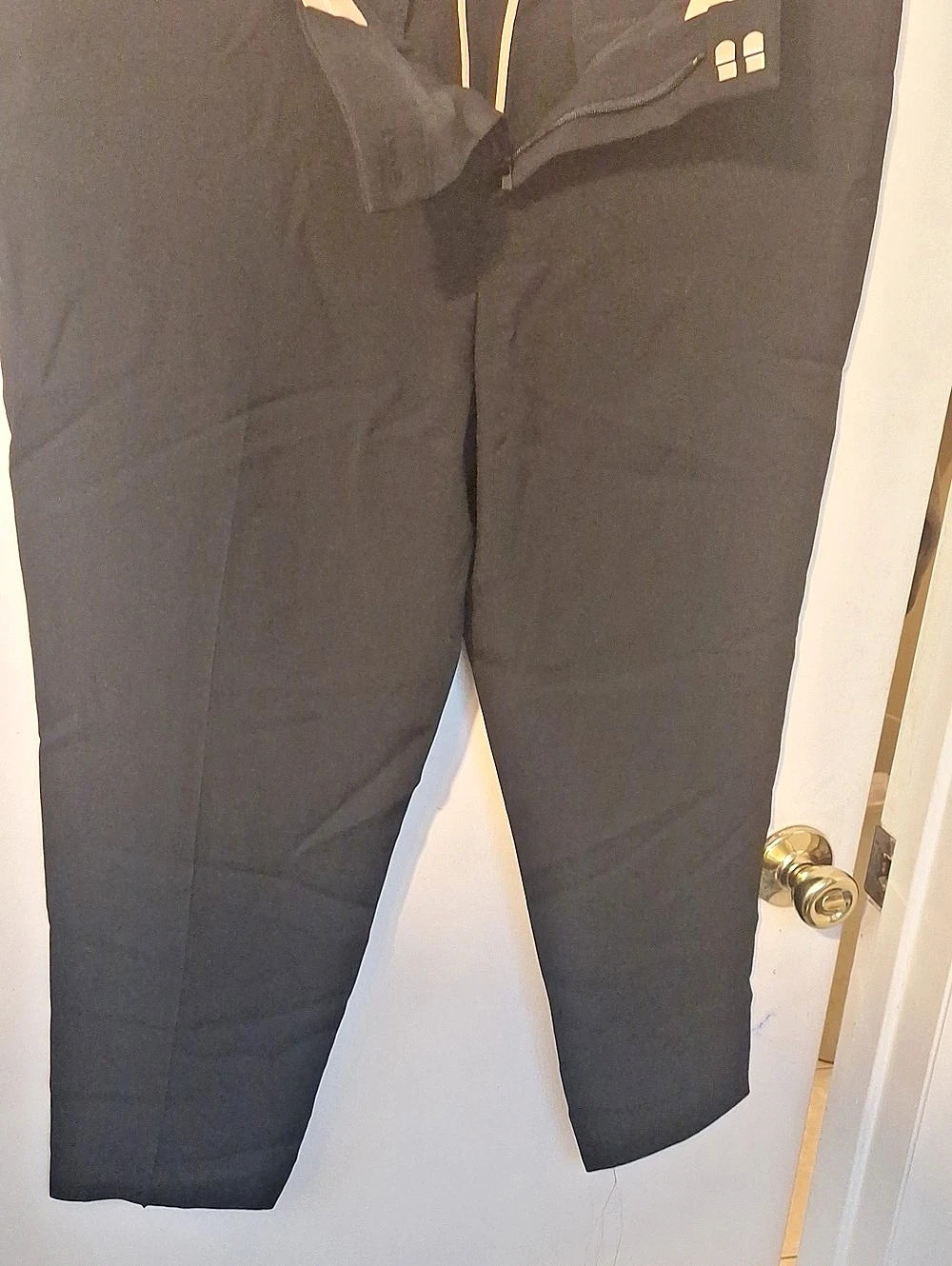 Chloe Ankle Pants in Black